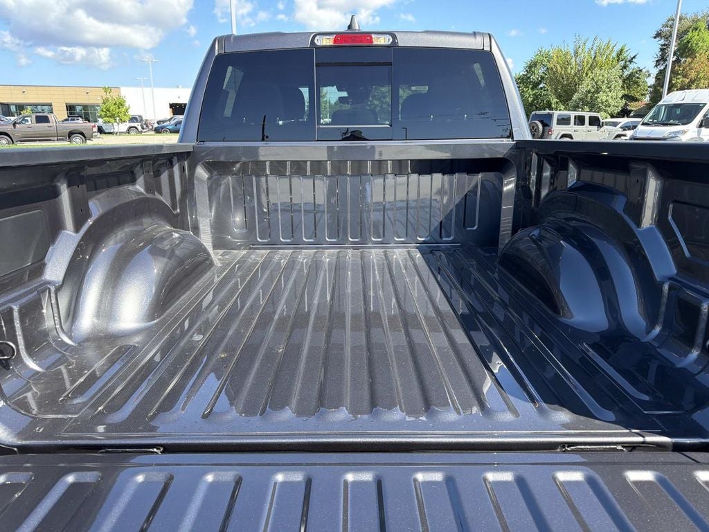 2027 RAM 1500 Big Horn/Lone Star
