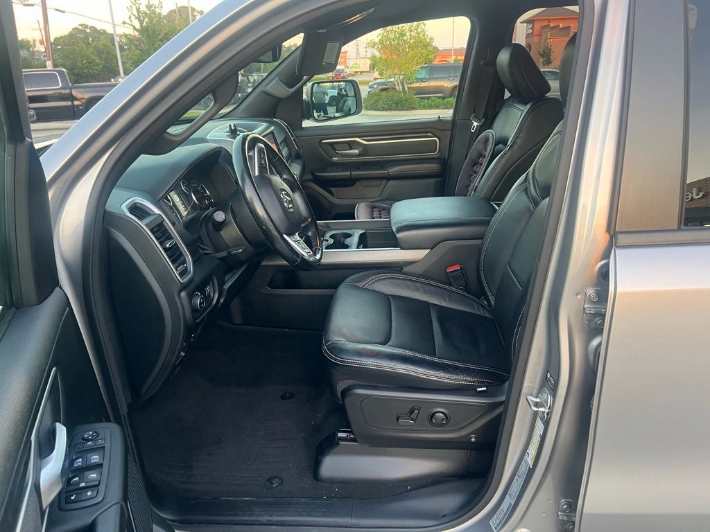 2022 RAM 1500 Big Horn Crew Cab 4x2 5'7' Box