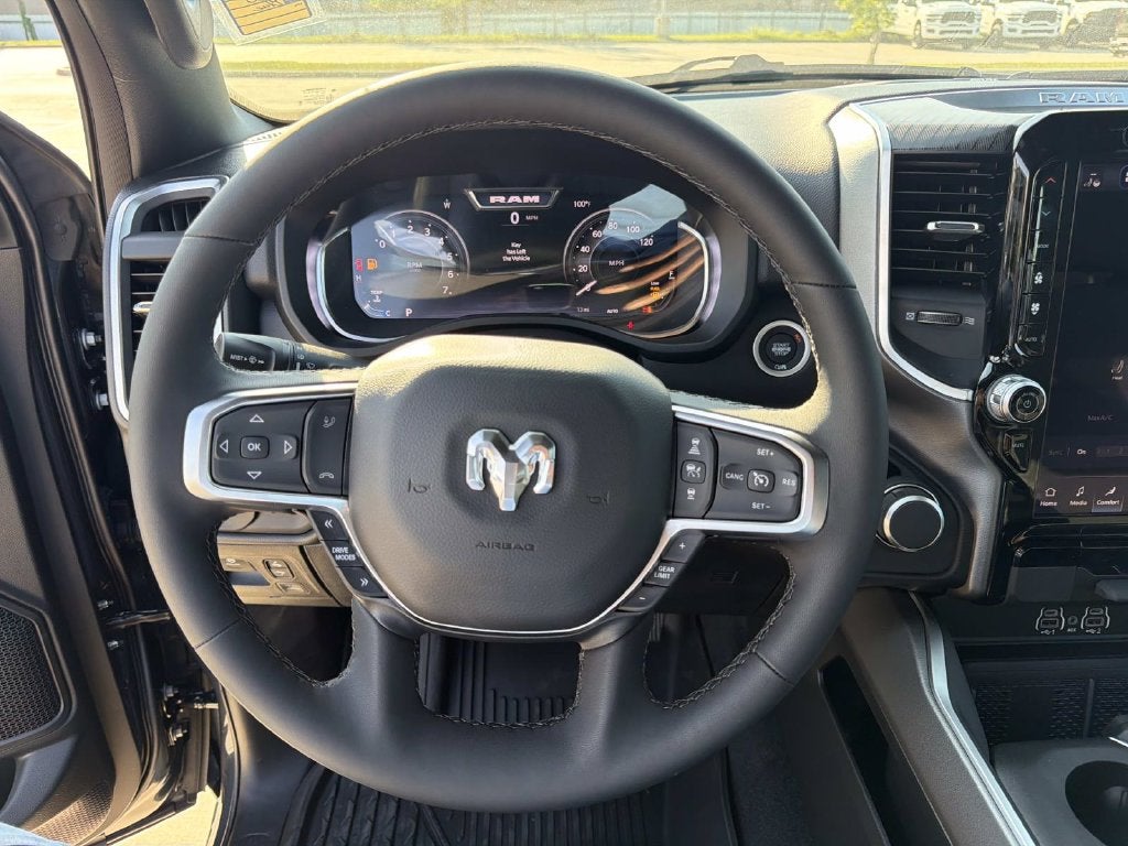 2027 RAM 1500 Big Horn/Lone Star
