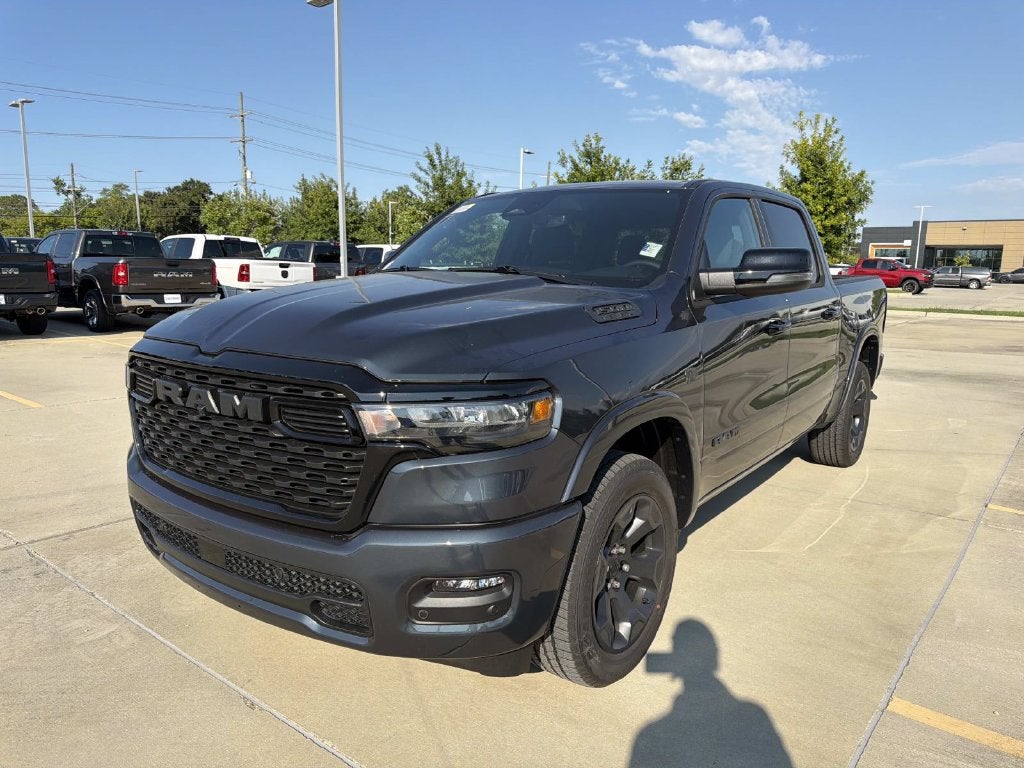 2027 RAM 1500 Big Horn/Lone Star