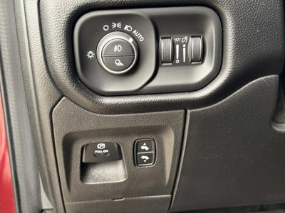 2019 RAM 1500 Big Horn/Lone Star Crew Cab 4x2 5'7' Box