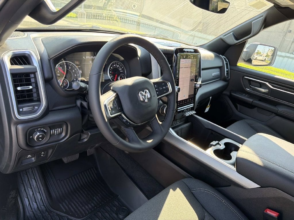 2027 RAM 1500 Big Horn/Lone Star