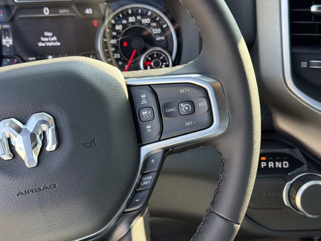 2027 RAM 1500 Big Horn/Lone Star