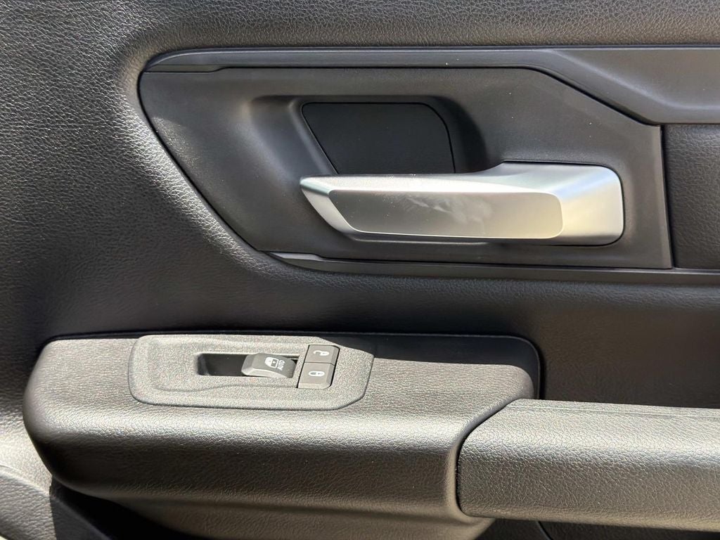 2026 RAM Ram 1500 RAM 1500 EXPRESS CREW CAB 4X2 5'7' BOX