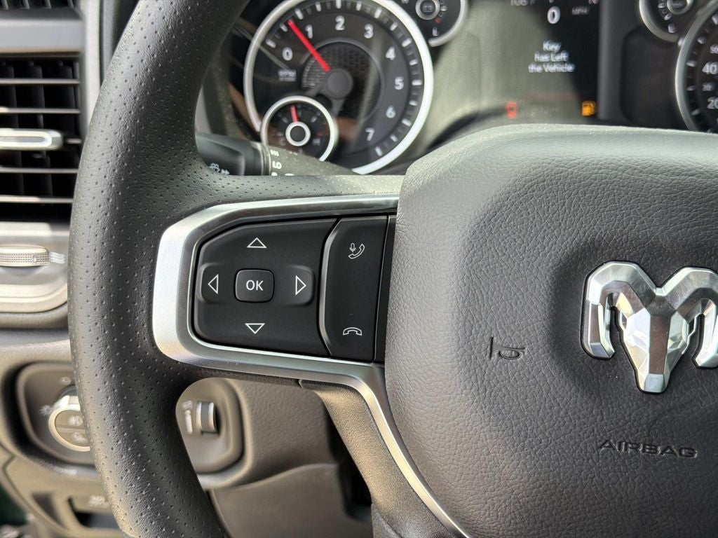 2026 RAM Ram 1500 RAM 1500 EXPRESS CREW CAB 4X2 5'7' BOX