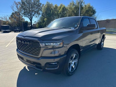 2026 RAM Ram 1500 RAM 1500 EXPRESS CREW CAB 4X2 5'7' BOX