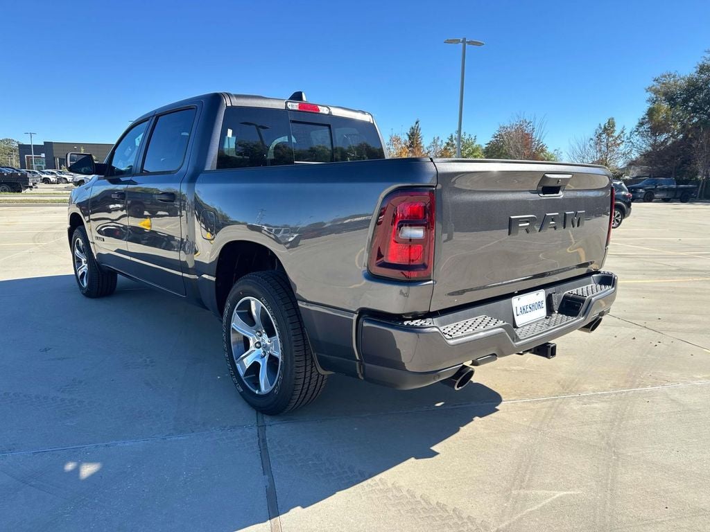 2026 RAM Ram 1500 RAM 1500 EXPRESS CREW CAB 4X2 5'7' BOX