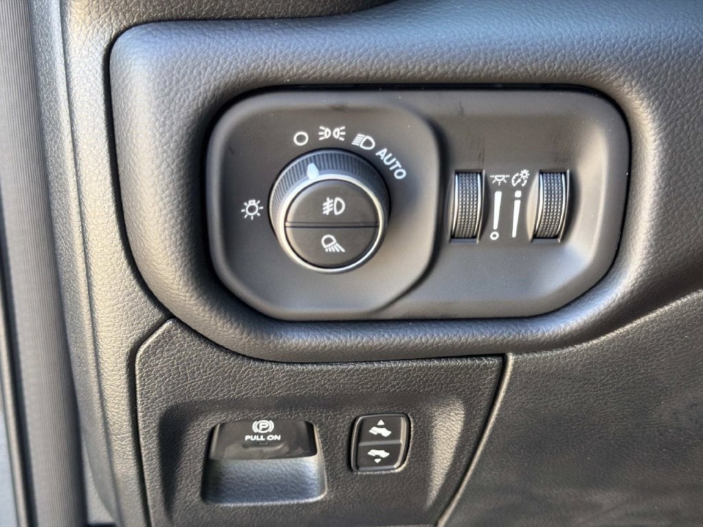 2027 RAM 1500 Laramie