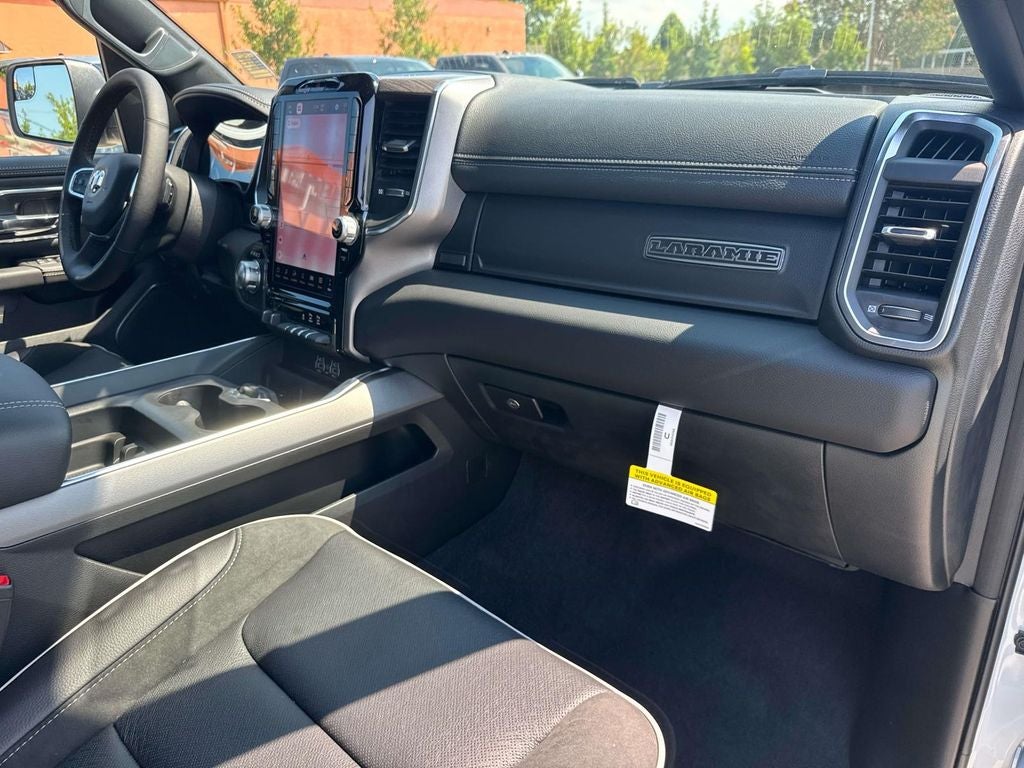 2026 RAM Ram 1500 RAM 1500 LARAMIE CREW CAB 4X2 5'7' BOX