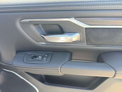 2026 RAM Ram 1500 RAM 1500 LARAMIE CREW CAB 4X2 5'7' BOX