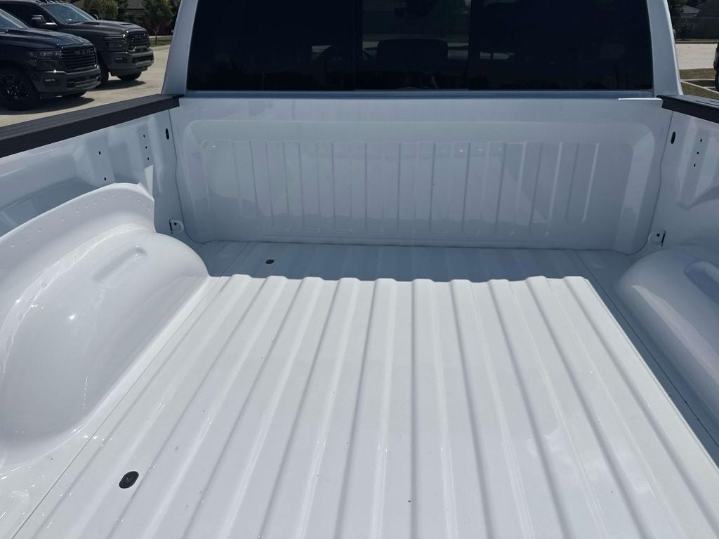 2026 RAM Ram 1500 RAM 1500 LARAMIE CREW CAB 4X2 5'7' BOX