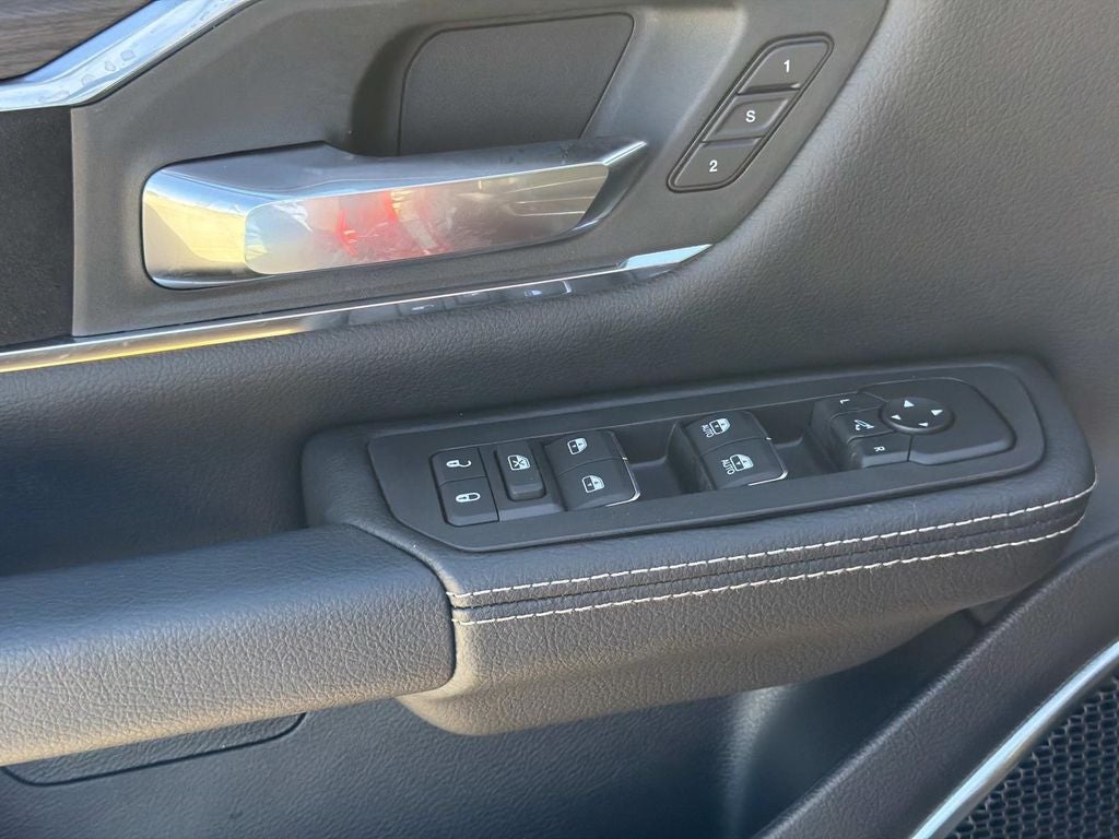 2027 RAM 1500 Laramie