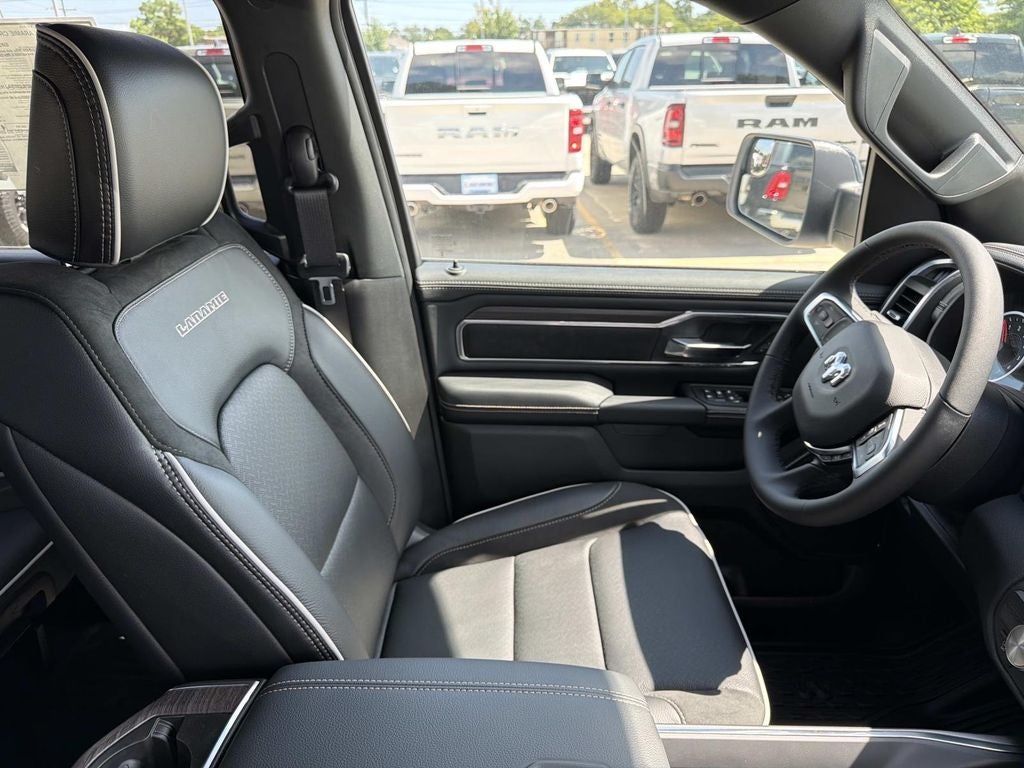 2026 RAM Ram 1500 RAM 1500 LARAMIE CREW CAB 4X2 5'7' BOX
