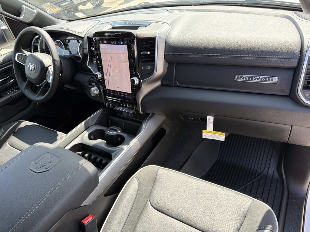 2026 RAM Ram 1500 RAM 1500 LARAMIE CREW CAB 4X2 5'7' BOX