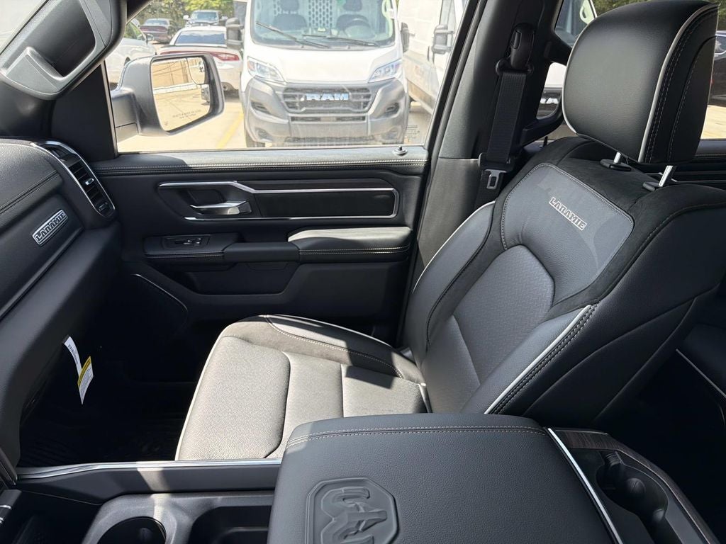 2026 RAM Ram 1500 RAM 1500 LARAMIE CREW CAB 4X2 5'7' BOX