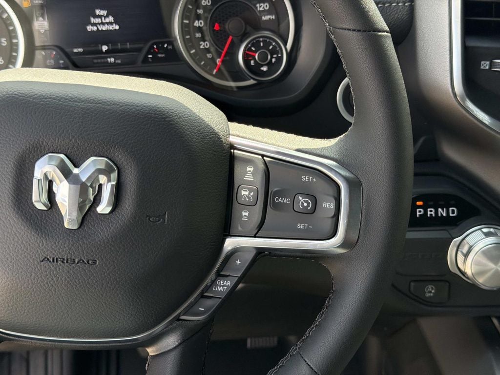 2026 RAM Ram 1500 RAM 1500 LARAMIE CREW CAB 4X2 5'7' BOX