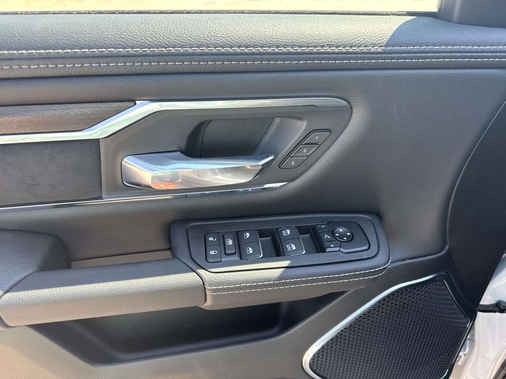 2026 RAM Ram 1500 RAM 1500 LARAMIE CREW CAB 4X2 5'7' BOX