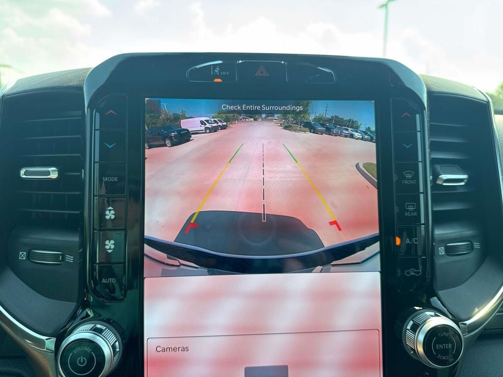 2026 RAM Ram 1500 RAM 1500 LARAMIE CREW CAB 4X2 5'7' BOX