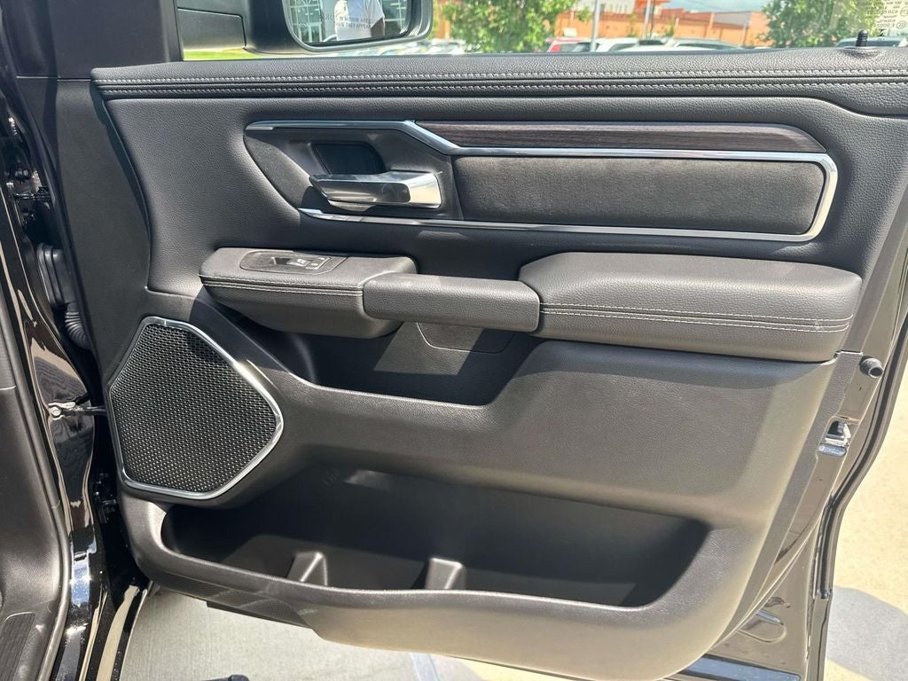 2026 RAM Ram 1500 RAM 1500 LARAMIE CREW CAB 4X2 5'7' BOX