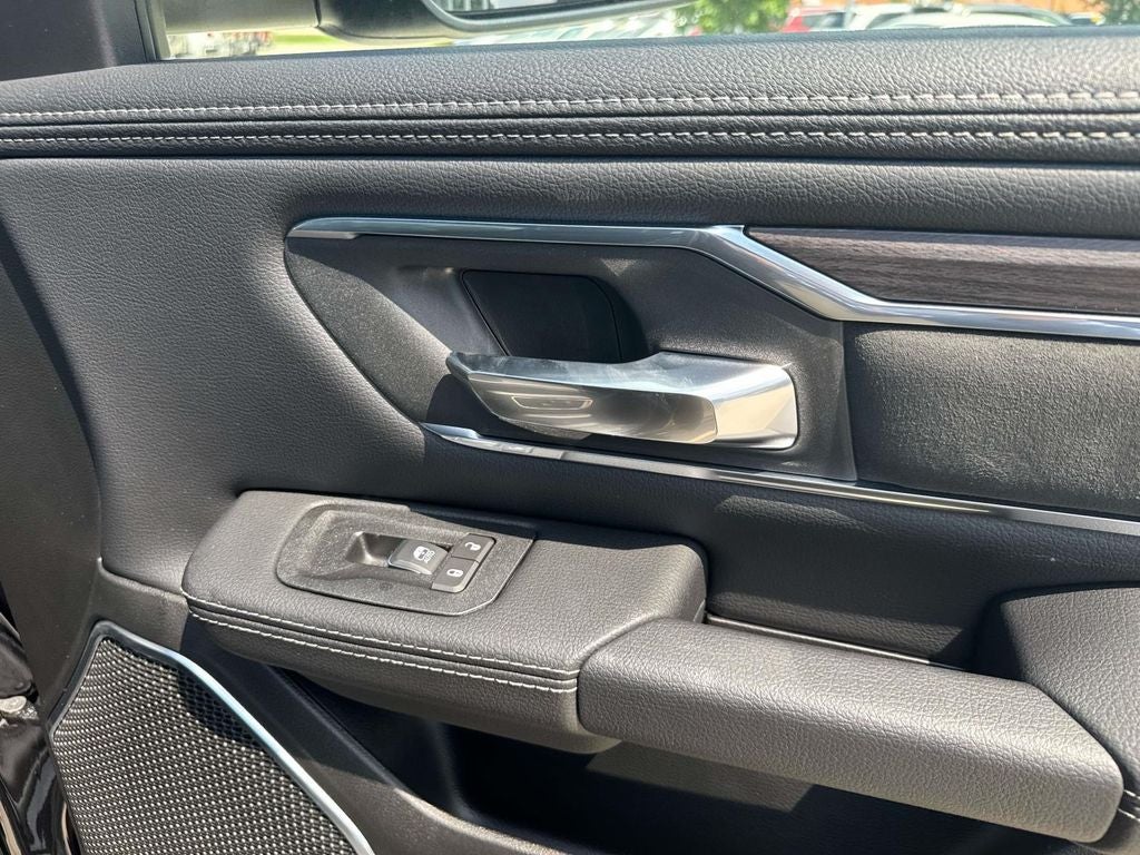 2026 RAM Ram 1500 RAM 1500 LARAMIE CREW CAB 4X2 5'7' BOX