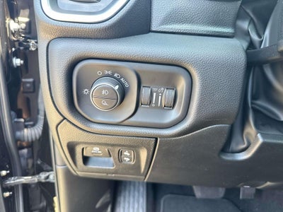 2026 RAM Ram 1500 RAM 1500 LARAMIE CREW CAB 4X2 5'7' BOX