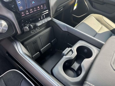 2026 RAM Ram 1500 RAM 1500 LARAMIE CREW CAB 4X2 5'7' BOX