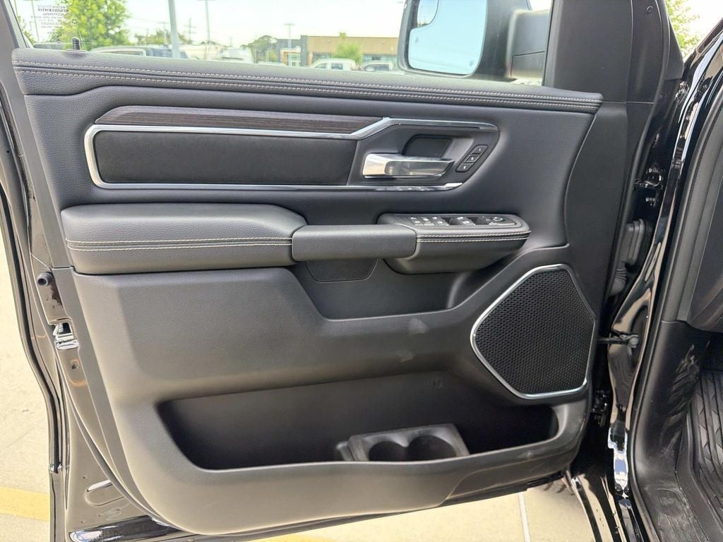 2026 RAM Ram 1500 RAM 1500 LARAMIE CREW CAB 4X2 5'7' BOX