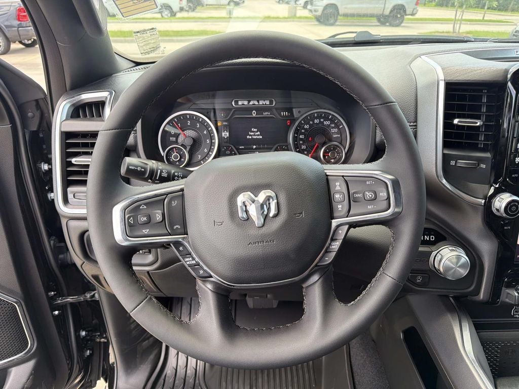 2026 RAM Ram 1500 RAM 1500 LARAMIE CREW CAB 4X2 5'7' BOX