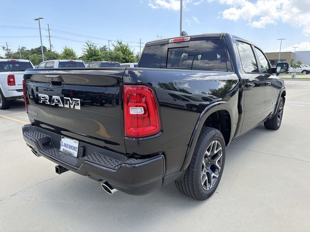 2026 RAM Ram 1500 RAM 1500 LARAMIE CREW CAB 4X2 5'7' BOX