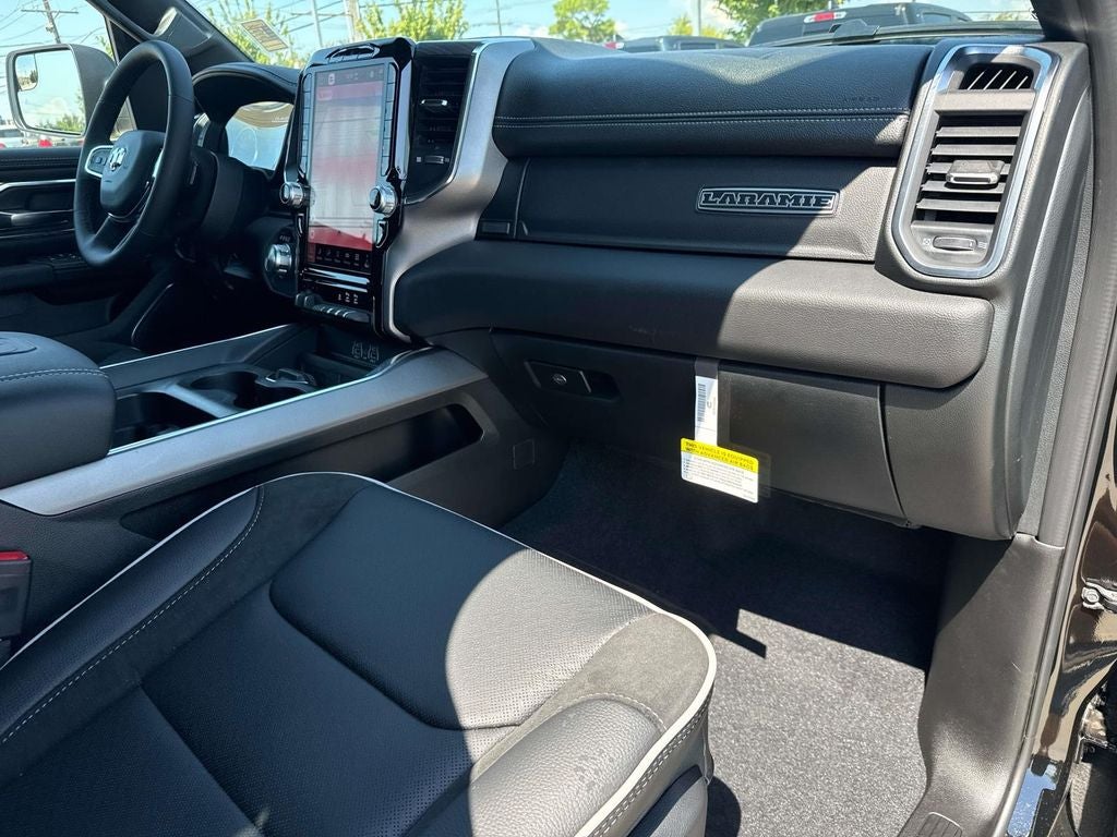 2026 RAM Ram 1500 RAM 1500 LARAMIE CREW CAB 4X2 5'7' BOX