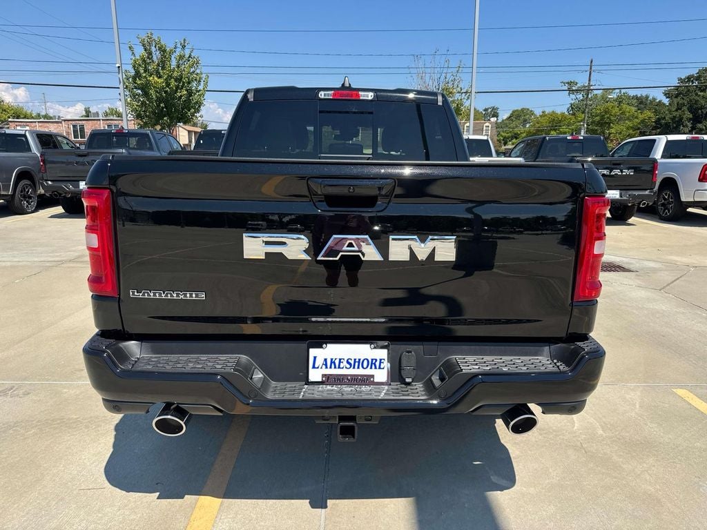 2026 RAM Ram 1500 RAM 1500 LARAMIE CREW CAB 4X2 5'7' BOX