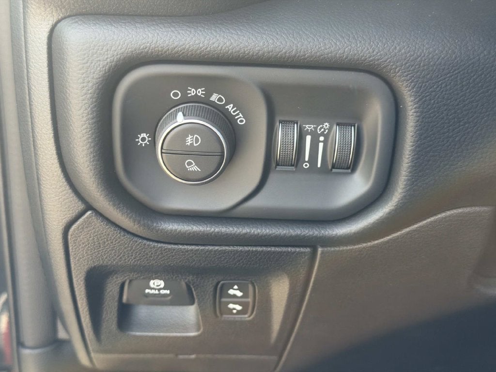 2027 RAM 1500 Laramie