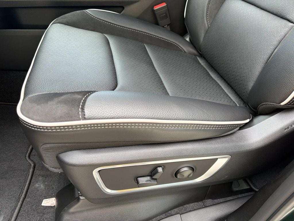 2026 RAM Ram 1500 RAM 1500 LARAMIE CREW CAB 4X2 5'7' BOX