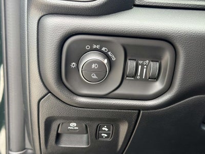 2026 RAM Ram 1500 RAM 1500 LARAMIE CREW CAB 4X2 5'7' BOX