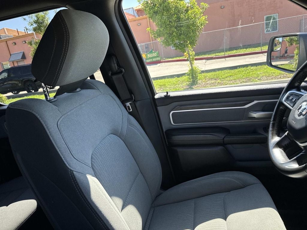 2022 RAM 1500 Big Horn Crew Cab 4x4 5'7' Box