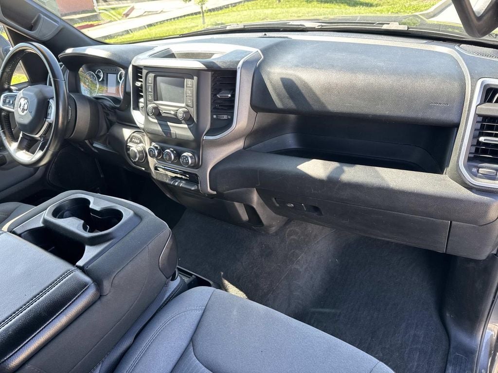 2022 RAM 1500 Big Horn Crew Cab 4x4 5'7' Box