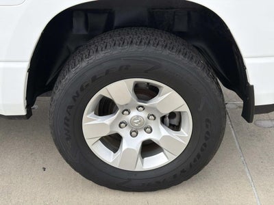 2023 RAM 1500 Big Horn Crew Cab 4x4 5'7' Box