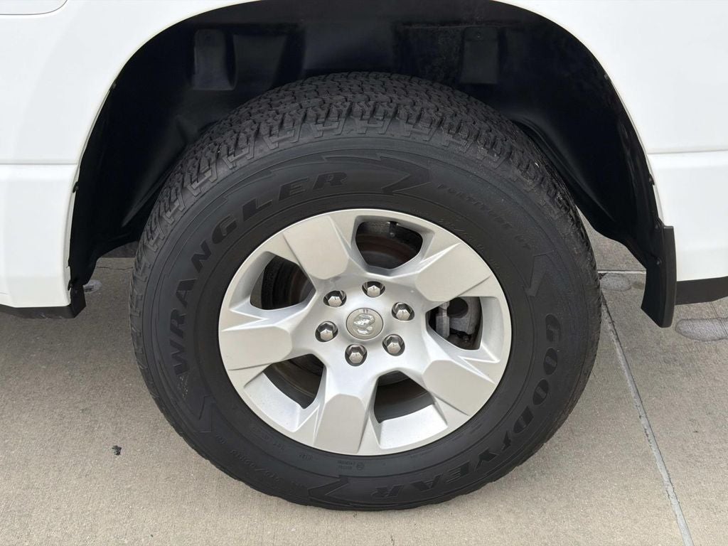 2023 RAM 1500 Big Horn Crew Cab 4x4 5'7' Box