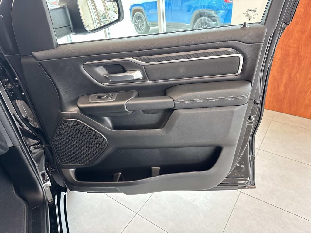 2025 RAM 1500 Big Horn Crew Cab 4x4 5'7' Box