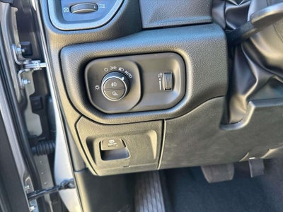 2026 RAM Ram 1500 RAM 1500 WARLOCK CREW CAB 4X4 5'7' BOX