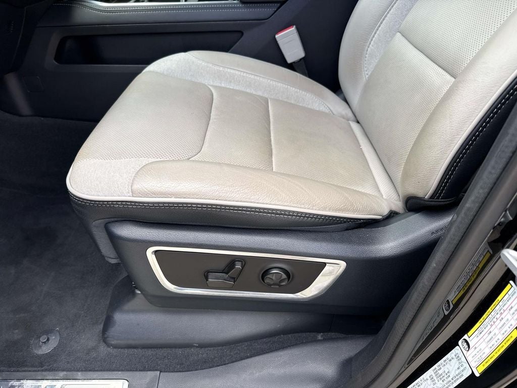 2022 RAM 1500 Limited Crew Cab 4x4 5'7' Box