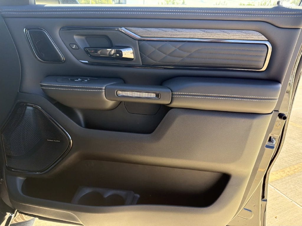 2027 RAM 1500 Limited