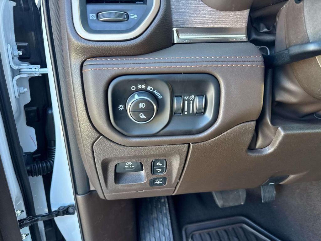 2026 RAM Ram 1500 RAM 1500 LIMITED LONGHORN CREW CAB 4X4 5'7' BOX