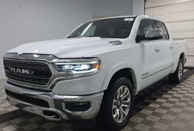 2023 RAM 1500 Limited Crew Cab 4x4 5'7' Box