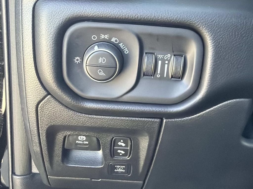 2027 RAM 1500 Laramie