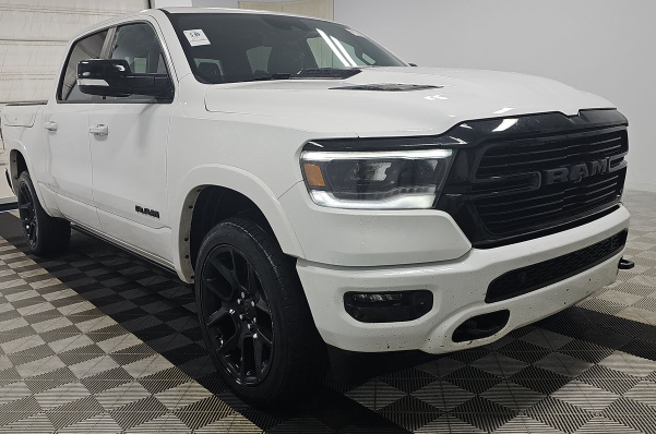 2021 RAM 1500 Laramie 4x4 Crew Cab 5'7's photo