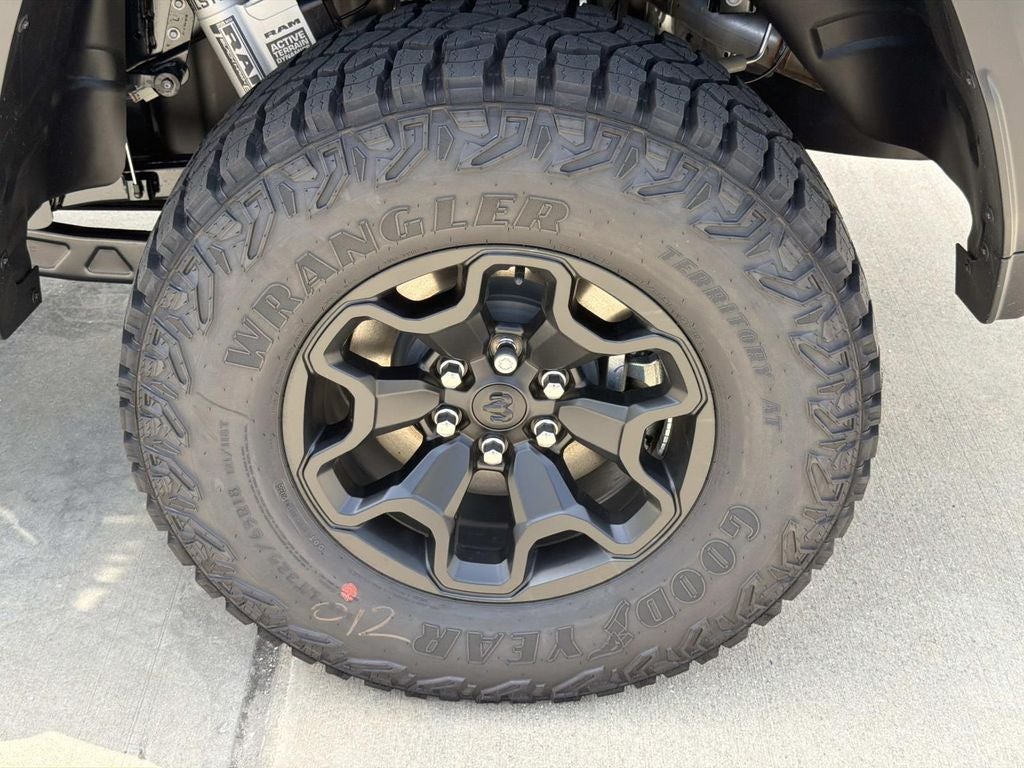 2026 RAM Ram 1500 RAM 1500 RHO CREW CAB 4X4 5'7' BOX
