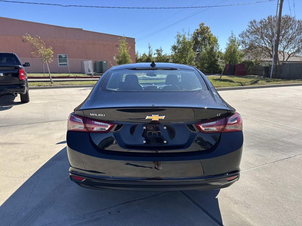 2022 Chevrolet Malibu FWD LT