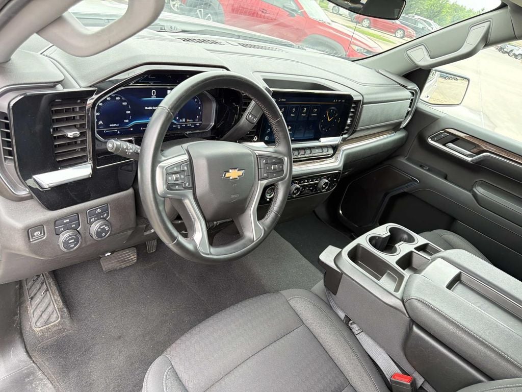 2023 Chevrolet Silverado 1500 4WD Crew Cab Short Bed LT with 2FL