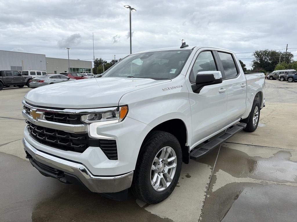 2023 Chevrolet Silverado 1500 4WD Crew Cab Short Bed LT with 2FL